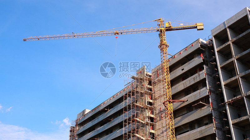 建筑资质代办：揭秘价格背后的考量因素**